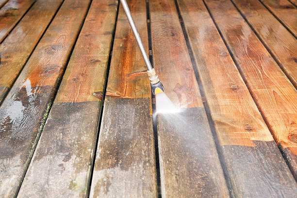 Best Pool Deck Cleaning in Chico, TX